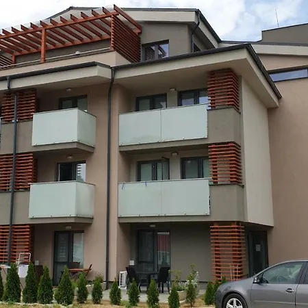 Apartmanovy Dom Diamond Apartman Sima Podhájska Exterior foto